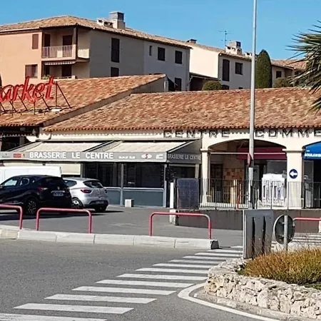 Apartment Saint-maxime Centre: T2 - 4 Couchages Avec Parking Et A Pied - Fr-1-226-483 Sainte-Maxime