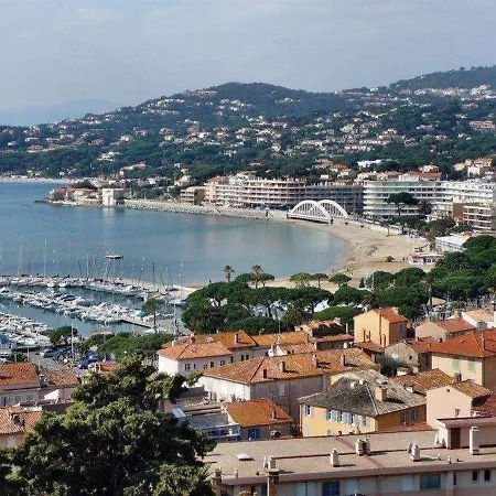 Saint-maxime Centre: T2 - 4 Couchages Avec Parking Et A Pied - Fr-1-226-483 Apartment *